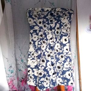 Floral strapless top